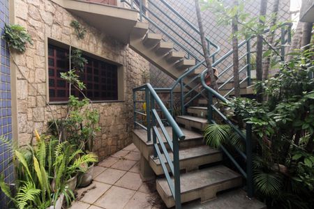 Casa para alugar com 300m², 3 quartos e 5 vagasEntrada 