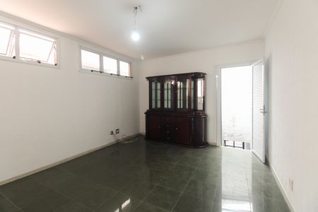 Casa para alugar com 300m², 3 quartos e 5 vagasSala Extra Reversível 