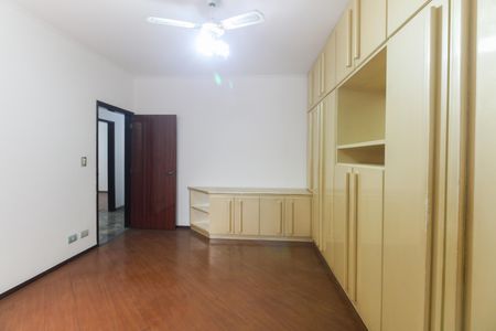 Casa para alugar com 300m², 3 quartos e 5 vagasSuíte 