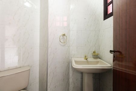 Casa para alugar com 300m², 3 quartos e 5 vagasGaragem - Lavabo 