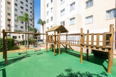 Apartamento para alugar com 32m², 2 quartos e sem vagaÁrea comum - Playground