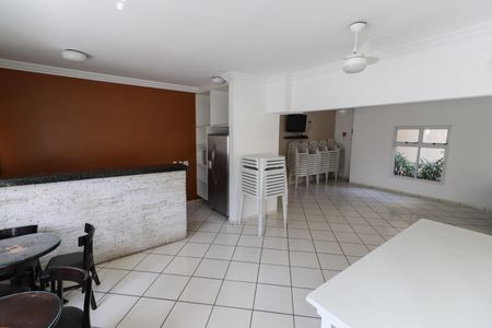 Apartamento para alugar com 80m², 2 quartos e 1 vaga Apartamento para alugar com 80m², 2 quartos e 1 vagaÁrea comum - Salão de festas
