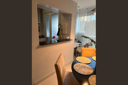 Sala de apartamento para alugar com 1 quarto, 45m² em Santo Amaro, São Paulo