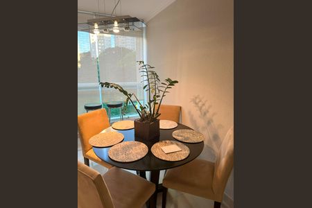 Sala de apartamento para alugar com 1 quarto, 45m² em Santo Amaro, São Paulo