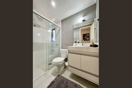 Apartamento à venda com 142m², 3 quartos e 3 vagas Apartamento à venda com 142m², 3 quartos e 3 vagasBanheiro