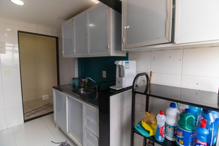 Apartamento à venda com 60m², 2 quartos e 1 vagaCozinha e Área de Serviço