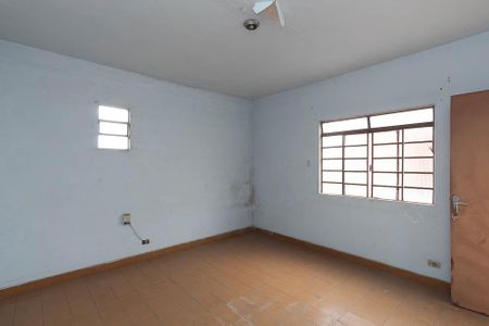 Casa à venda com 180m², 3 quartos e 2 vagas Casa à venda com 180m², 3 quartos e 2 vagasQuarto 3
