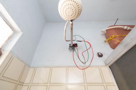 Casa à venda com 180m², 3 quartos e 2 vagas Casa à venda com 180m², 3 quartos e 2 vagasBanheiro 3