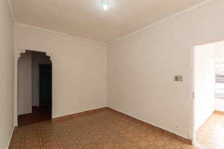 Casa à venda com 180m², 3 quartos e 2 vagas Casa à venda com 180m², 3 quartos e 2 vagasSala