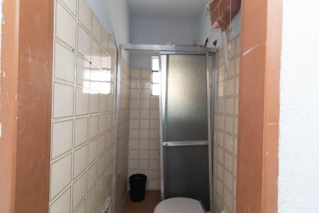 Casa à venda com 180m², 3 quartos e 2 vagas Casa à venda com 180m², 3 quartos e 2 vagasBanheiro 3