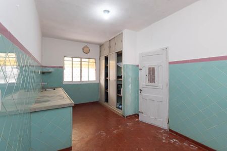 Casa à venda com 180m², 3 quartos e 2 vagas Casa à venda com 180m², 3 quartos e 2 vagasCozinha 2