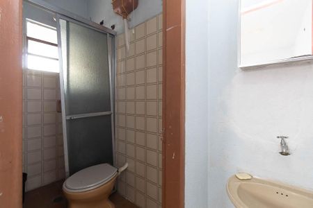 Casa à venda com 180m², 3 quartos e 2 vagas Casa à venda com 180m², 3 quartos e 2 vagasBanheiro 3