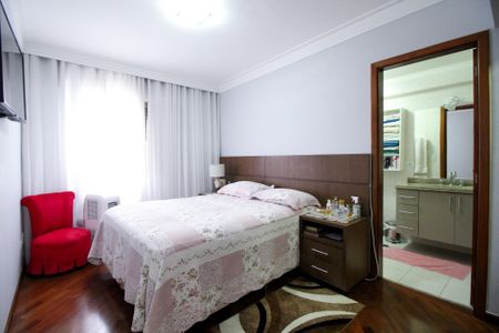 Apartamento à venda com 120m², 3 quartos e 2 vagas Apartamento à venda com 120m², 3 quartos e 2 vagasSuíte 3