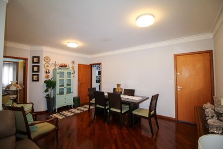 Apartamento à venda com 120m², 3 quartos e 2 vagas Apartamento à venda com 120m², 3 quartos e 2 vagasSala