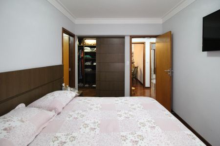 Apartamento à venda com 120m², 3 quartos e 2 vagas Apartamento à venda com 120m², 3 quartos e 2 vagasSuíte 3