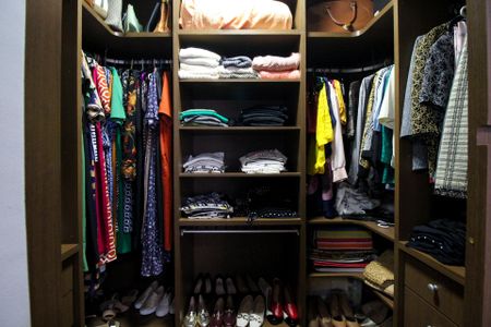 Apartamento à venda com 120m², 3 quartos e 2 vagas Apartamento à venda com 120m², 3 quartos e 2 vagasCloset da Suíte 3