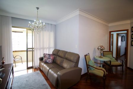 Apartamento à venda com 120m², 3 quartos e 2 vagas Apartamento à venda com 120m², 3 quartos e 2 vagasSala