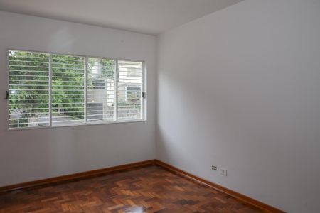 Casa para alugar com 680m², 4 quartos e 4 vagasQuarto 4