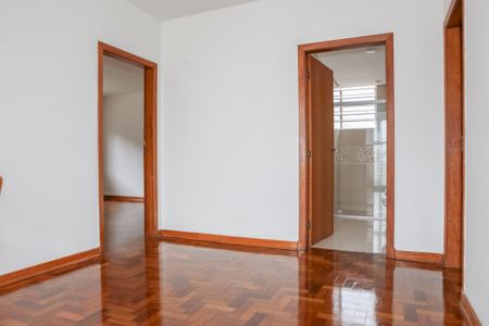 Casa para alugar com 680m², 4 quartos e 4 vagasSegundo Andar