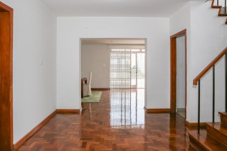 Casa para alugar com 680m², 4 quartos e 4 vagasSala