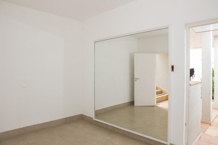 Casa para alugar com 680m², 4 quartos e 4 vagasEscritório 2