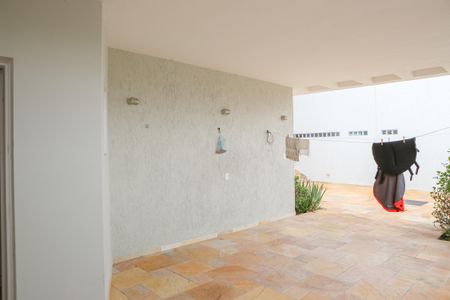 Casa para alugar com 680m², 4 quartos e 4 vagasÁrea Externa