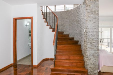 Casa para alugar com 680m², 4 quartos e 4 vagasSala