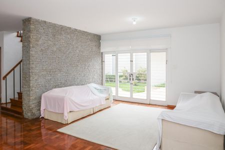 Casa para alugar com 680m², 4 quartos e 4 vagasSala