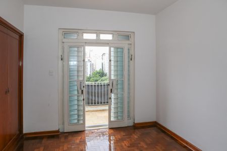 Casa para alugar com 680m², 4 quartos e 4 vagasSuíte 2