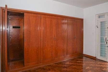 Casa para alugar com 680m², 4 quartos e 4 vagasSuíte 2