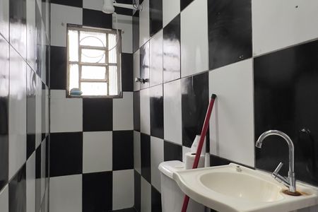 Banheiro de casa para alugar com 1 quarto, 25m² em Parque Continental, Guarulhos