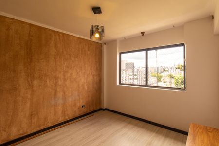 Quarto  de apartamento para alugar com 1 quarto, 50m² em Vila Izabel, Curitiba
