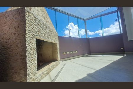 Apartamento para alugar com 140m², 2 quartos e 2 vagas Apartamento para alugar com 140m², 2 quartos e 2 vagasÁrea externa