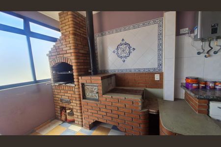 Apartamento para alugar com 140m², 2 quartos e 2 vagas