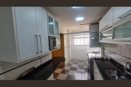 Apartamento para alugar com 140m², 2 quartos e 2 vagas Apartamento para alugar com 140m², 2 quartos e 2 vagasCozinha
