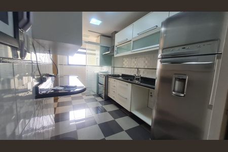 Apartamento para alugar com 140m², 2 quartos e 2 vagas Apartamento para alugar com 140m², 2 quartos e 2 vagasCozinha