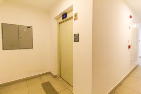 Apartamento para alugar com 35m², 2 quartos e sem vaga Apartamento para alugar com 35m², 2 quartos e sem vagaHall