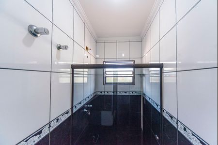Casa para alugar com 100m², 3 quartos e 3 vagasBanheiro do Quarto 3