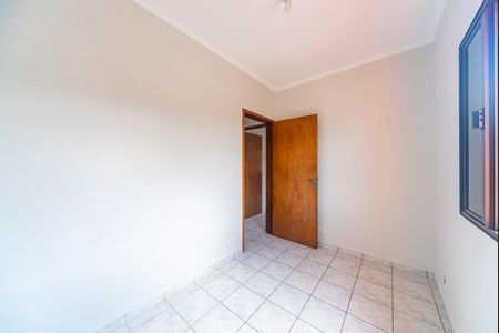 Casa para alugar com 100m², 3 quartos e 3 vagasQuarto 2