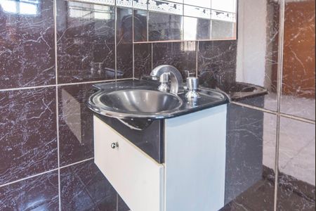 Casa para alugar com 100m², 3 quartos e 3 vagasBanheiro do Quarto 3