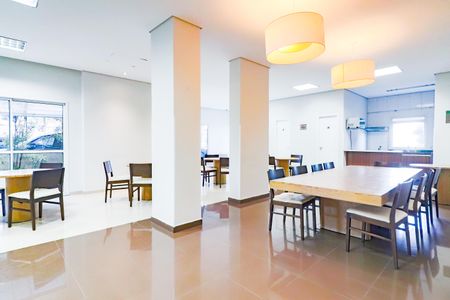 Apartamento à venda com 60m², 2 quartos e 1 vaga Apartamento à venda com 60m², 2 quartos e 1 vagaÁrea comum - Salão de festas