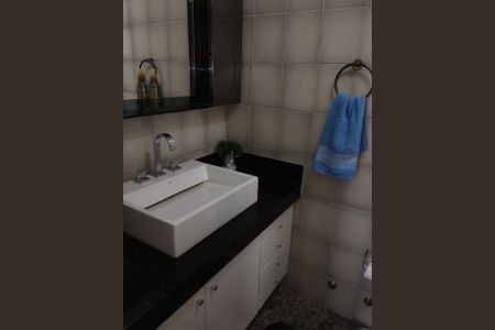 Apartamento à venda com 110m², 3 quartos e 2 vagasBANHEIRO