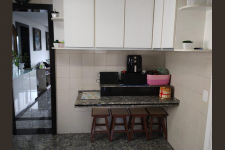 Apartamento à venda com 110m², 3 quartos e 2 vagasCOZINHA