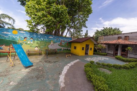 Apartamento à venda com 50m², 2 quartos e 1 vaga Apartamento à venda com 50m², 2 quartos e 1 vagaÁrea comum - Playground