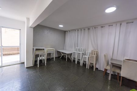 Apartamento à venda com 50m², 2 quartos e 1 vaga Apartamento à venda com 50m², 2 quartos e 1 vagaÁrea comum - Salão de festas