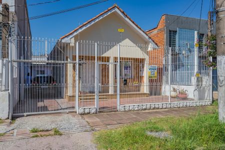 Casa à venda com 164m², 4 quartos e 4 vagasFachada