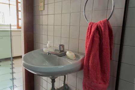 Casa à venda com 209m², 4 quartos e 4 vagasBanheiro de Serviço