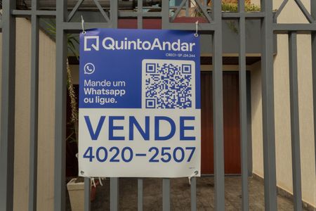 Casa à venda com 209m², 4 quartos e 4 vagasFachada