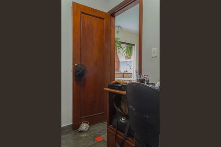 Casa à venda com 209m², 4 quartos e 4 vagasEscritório