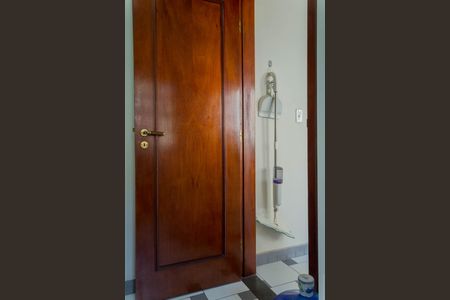 Casa à venda com 209m², 4 quartos e 4 vagasQuarto de Serviço